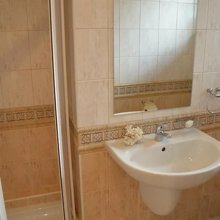 Happy Guest house *