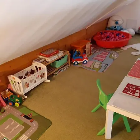 Happy Vel'ka Lomnica